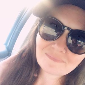 Meet your Posher, April